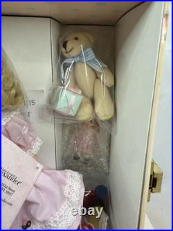 NRFB 2002 Madame Alexander 80th Anniversary Wendy Trunk Set FAO Schwarz #35215