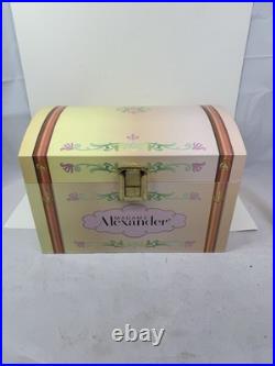 NRFB 2002 Madame Alexander 80th Anniversary Wendy Trunk Set FAO Schwarz #35215