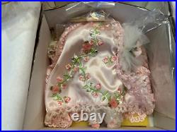 New in Box Madame Alexander 16 Porcelain Rococo Catherine Doll 90000