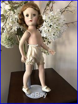 Nostalgic Madame Alexander Vintage Wendy Bride Doll withMargaret Face 18