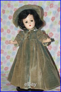 PRETTY! Vintage 14 Madame Alexander Scarlett O'Hara Composition Doll (K)