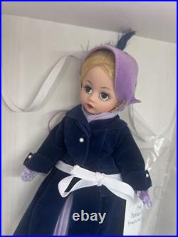 Parisian Madame Alexander 1940 Chic Limited Edition #17770 1990 Decorated Stand