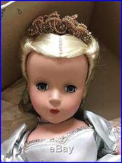 RARE 1950'S MADAME ALEXANDER CINDERELLA MINT IN BOX WITH WRIST TAG