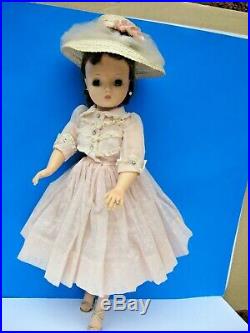 RARE 1958 Madame Alexander CISSY Doll with DRESS/ HAT #2230