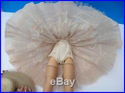 RARE 1958 Madame Alexander CISSY Doll with DRESS/ HAT #2230