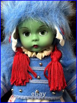 RARE Adorable 8 Madame Alexander Wizard of Oz OEO Guard Doll #33595 w Stand