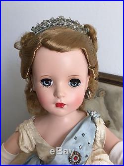 RARE British Queen Elizabeth 1954 Vintage Madame Alexander Hard Plastic Doll
