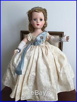RARE British Queen Elizabeth 1954 Vintage Madame Alexander Hard Plastic Doll
