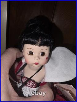 RARE MADAME ALEXANDER 8 Queen Of Hearts ALICE IN WONDERLAND 50465 Doll In Box