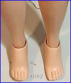Rare 1959 Madame Alexander Walt Disney's 16 Sleeping Beauty Doll Purple Dress