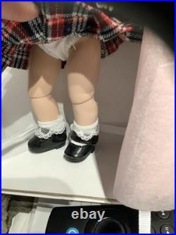Rare HTF Madame Alexander English School Girl Wendy 64500 Articulated. New