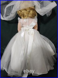 Rare Madame Alexander Blonde Binnie Winnie Wendy Medici Bride Doll Cissy Face