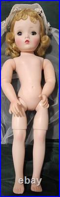 Rare Madame Alexander Blonde Binnie Winnie Wendy Medici Bride Doll Cissy Face
