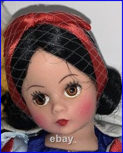 Snow White and Seven Dwarfs Doll Set By Madame Alexander 2002 Style # 35520 NRFB