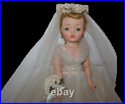 Stunning 20 Madame Alexander Cissy Bride Doll #2280