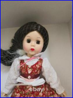 VERY RARE Madame Alexander LISSY TOURS THE GARDENS 2010 MADCC St Louis #60210
