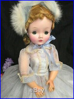 VINTAGE 1950 Madame Alexander CISSY DOLL blonde 20 in BLUE organdy DRESS hat