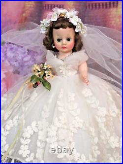 VINTAGE 1958 brunette MADAME ALEXANDER CISSETTE DOLL tagged WEDDING DRESS veil