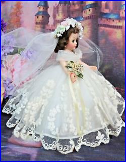 VINTAGE 1958 brunette MADAME ALEXANDER CISSETTE DOLL tagged WEDDING DRESS veil