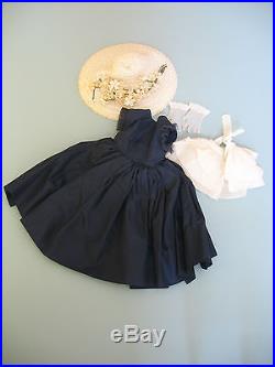 VINTAGE MADAME ALEXANDER CISSY OUTFIT #2141 FROM 1957 DRESS, CAPE, HAT, GLOVES