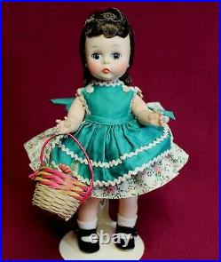 VINTAGE Madame Alexander-kins BKW Bru Doll 1956'Wendy Takes Fruit To Grandma