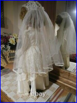 VTG Madame Alexander Binnie Winnie Walker Doll Bride Veil Gloves Shoes Stand 24