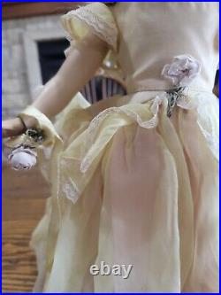 Very Pretty 1940's Madame Alexander 15 Margaret Rose Doll