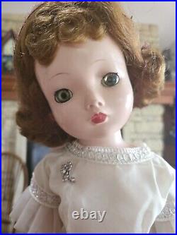 Very Pretty 1950's Madame Alexander 20 Cissy Doll
