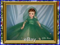 Very Rare Mint Vintage Madame Alexander Evergreen Cissy from 1958 Christmas