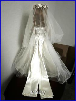 Vintage 1950's Madame Alexander 20 Cissy Hard Plastic Doll Tagged Bride Outfit