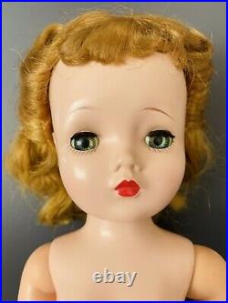 Vintage 1950's Madame Alexander CISSY Doll
