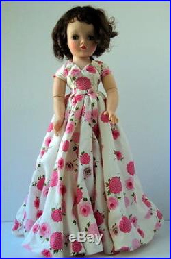 Vintage 1950's Madame Alexander Cissy Fashion Doll withTagged Gown