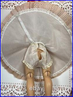 Vintage 1950's Madame Alexander Lissy 12