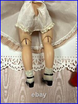 Vintage 1950's Madame Alexander Lissy 12