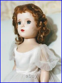 Vintage 1950's Madame Alexander Margaret Walker Bride Doll