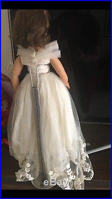 Vintage 1950's Madame Alexander Wreath Elise Bride Doll