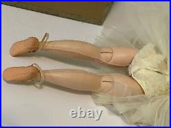 Vintage 1950's Madame Alexander'elise' Ballerina 16'' Doll