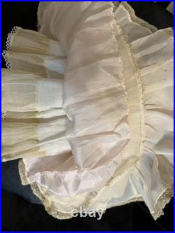Vintage 1950's madame alexander Princess Margaret Rose/Original Dress HP 17