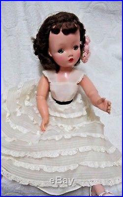 Vintage 1950s Madame Alexander 21 Inch Cissy Doll