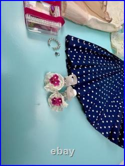 Vintage 1950s Madame Alexander Cissy Doll