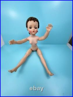 Vintage 1950s Madame Alexander Cissy Doll