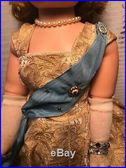 Vintage 1950s Madame Alexander Cissy Queen Elizabeth Coronation Doll