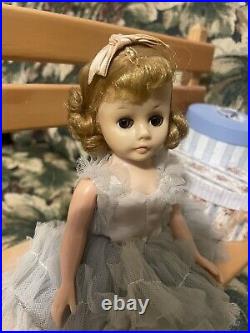 Vintage 1950s Madame Alexander MME ALEXANDER 9 Cissette Ballerina Doll