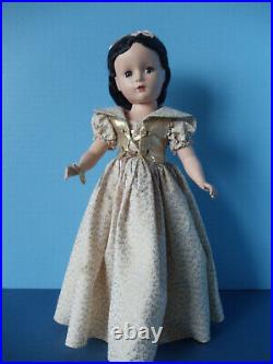 Vintage 1952 Mme Alexander 14 Walt Disney's SNOW WHITE Doll EXCELLENT