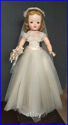 Vintage 1956 Madame Alexander 20 Cissy Medici Bride Doll Near Mint