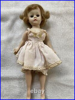Vintage 1960's Madame Alexander MME ALEXANDER 9 Cissette Doll