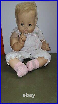 Vintage 1961 Large Madame Alexander Doll 22