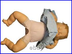 Vintage 1961 Madame Alexander Kitten Baby Doll 21 Soft Body Sleepy Eyes