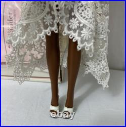 Vintage 2000 Paris Williams Madame Alexander Doll, Sold Out Show With Coa/box