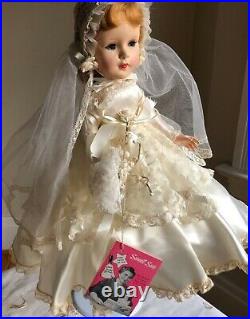 Vintage 50's American Character Bride15hard plastic, hangtag, walker PRISTINE